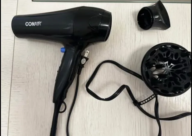 ✨ Conair Hair Dryer with Attachments ✨ image indicator(2)