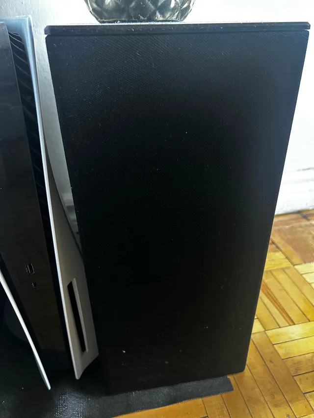 LG Soundbar + Wireless Subwoofer – $120 image indicator(4)