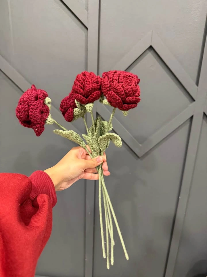 Handmade knitted Rose bouquet - photo 5