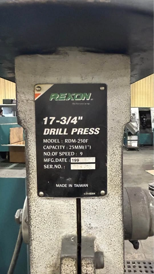 Wilton / Rexon 17-3/4" Drill Press - 9-Speed - 1" Capacity - photo 2