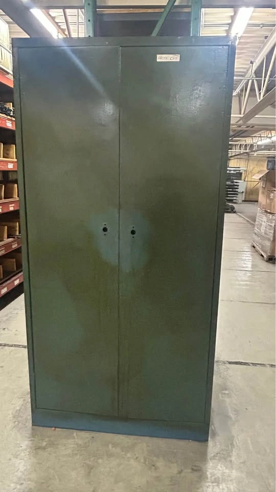 Metal Storage Cabinet - photo 4
