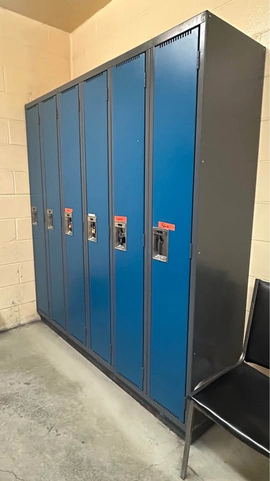 Metal Locker - photo 2