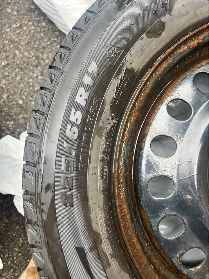 4 MICHELIN TIRES ON STEELIES NEED GONE ASAP - photo 2