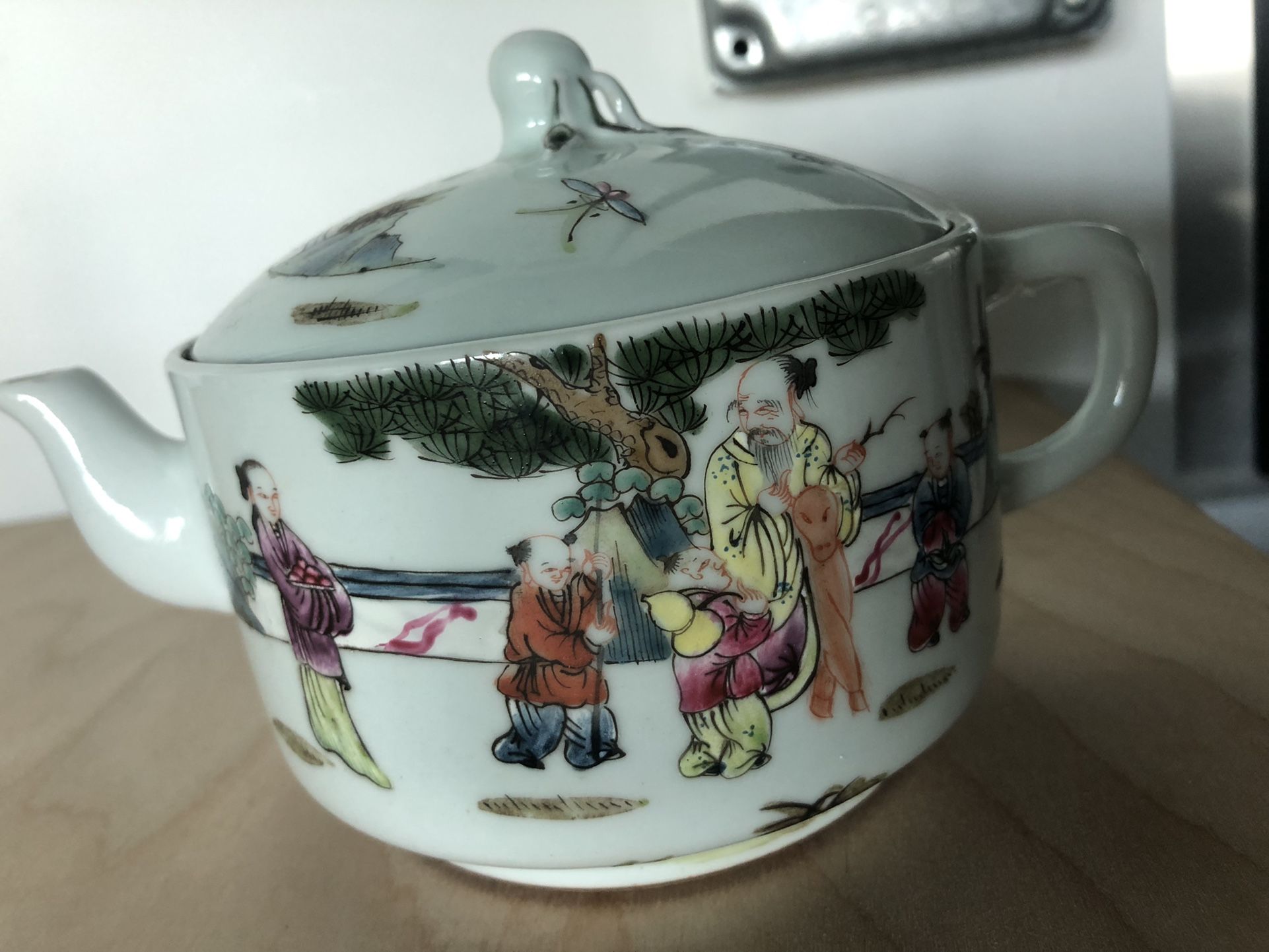 Antique Rose Family Teapot Fine China - photo 2