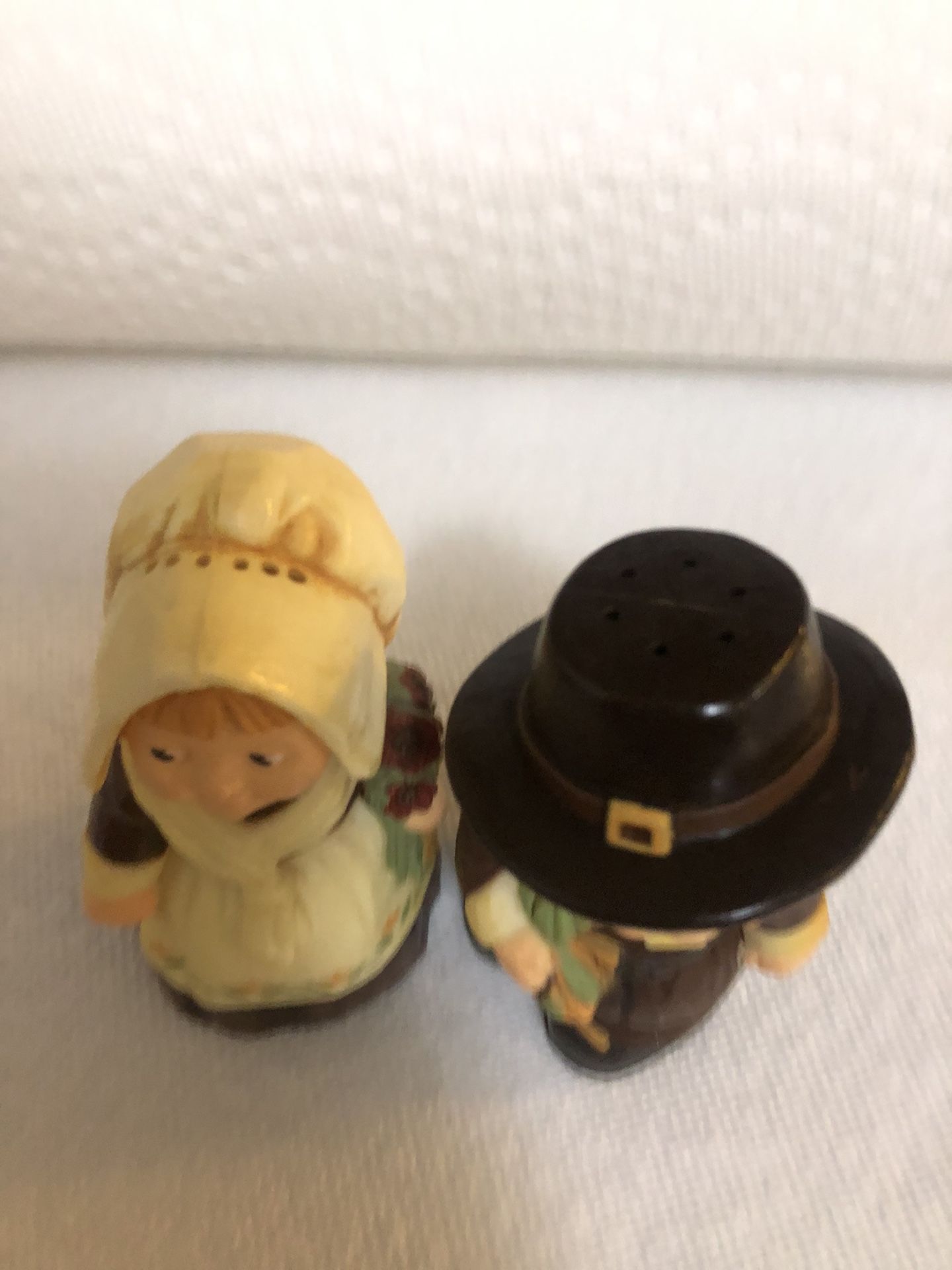 Salt And Pepper Shakers - photo 2