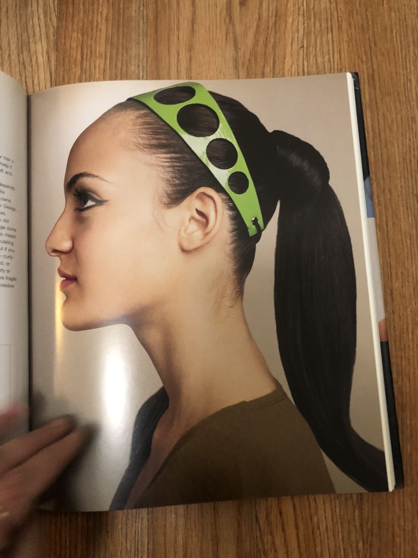 Latina Beauty Makeup Book - photo 3