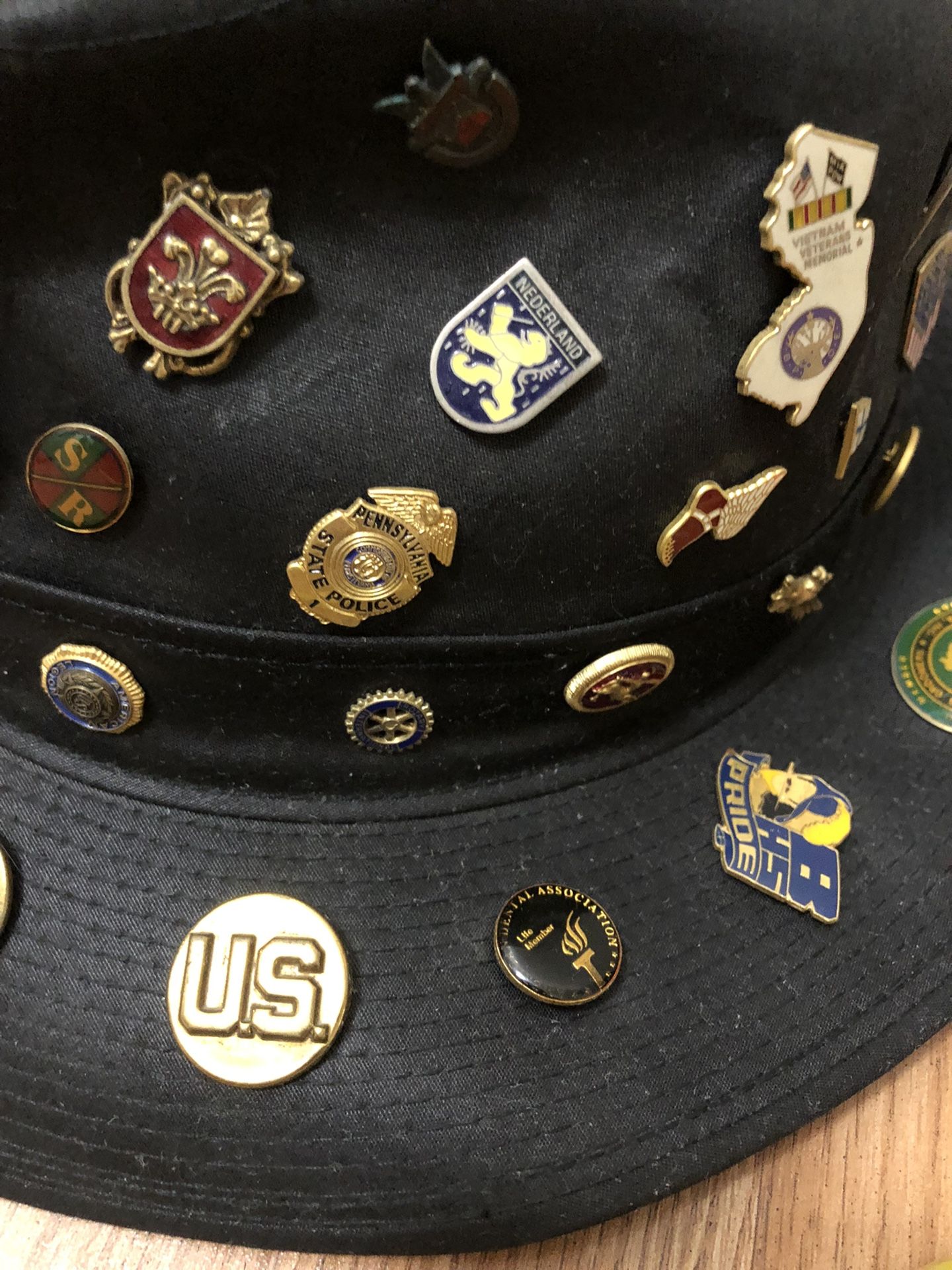 Hat With Pins - photo 2