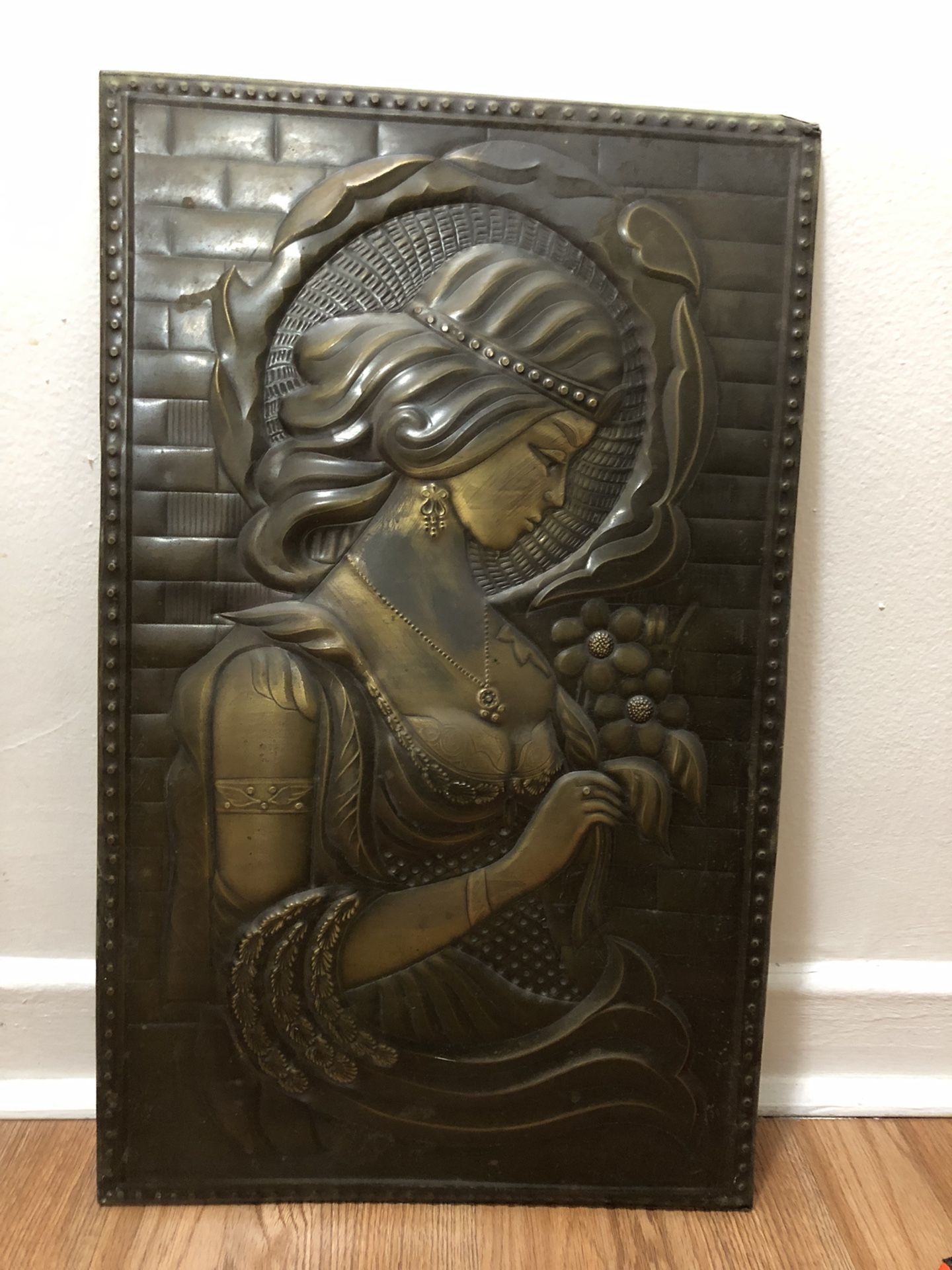 Art Of Woman In Metal