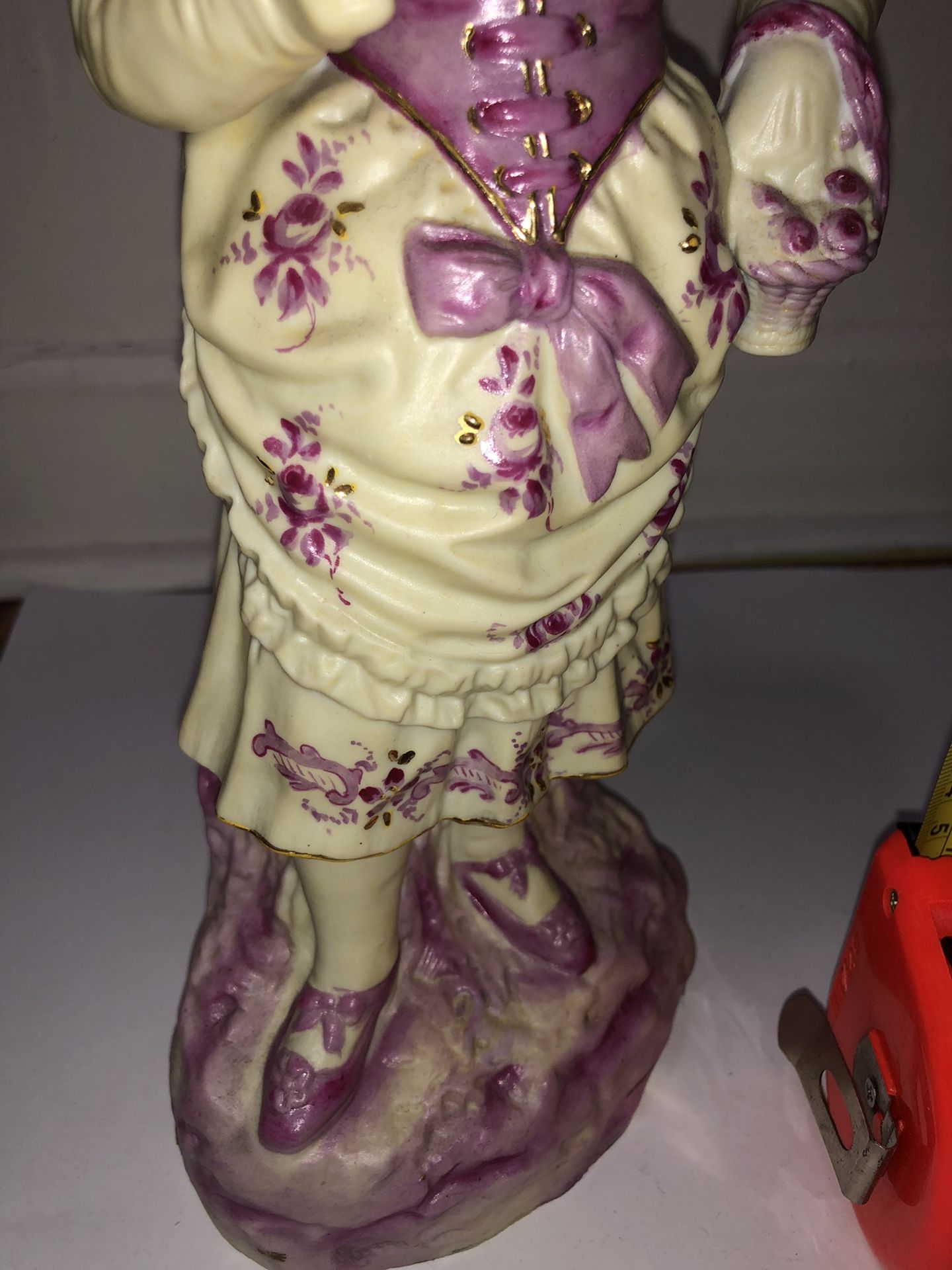Antique Porcelain Figure - photo 3