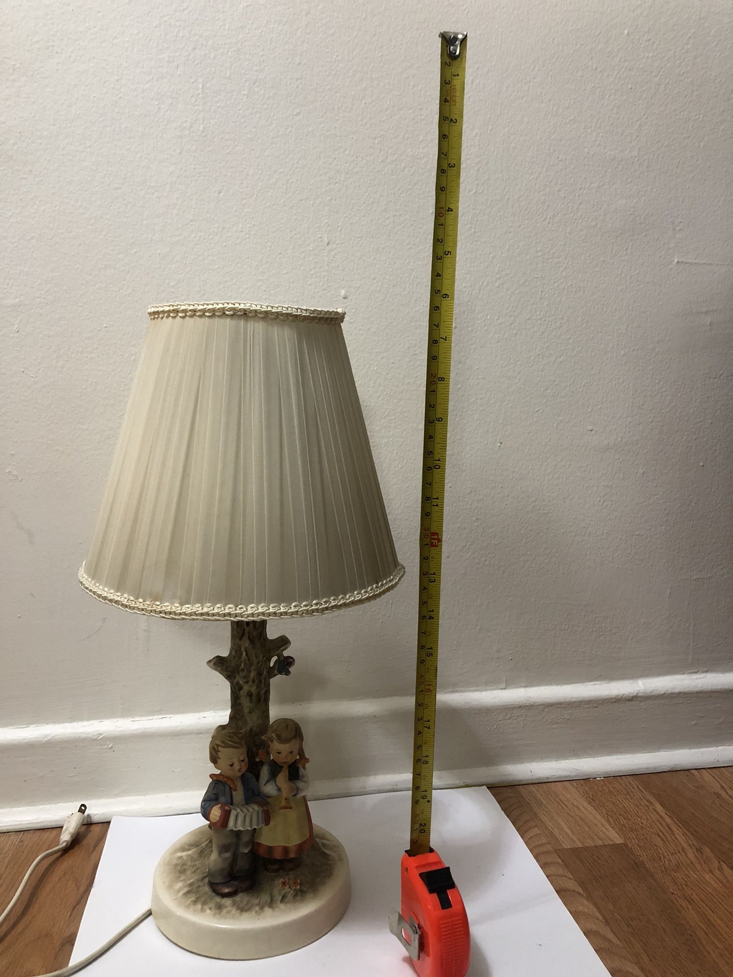 Lamp With Figures Made In Germany - photo 2