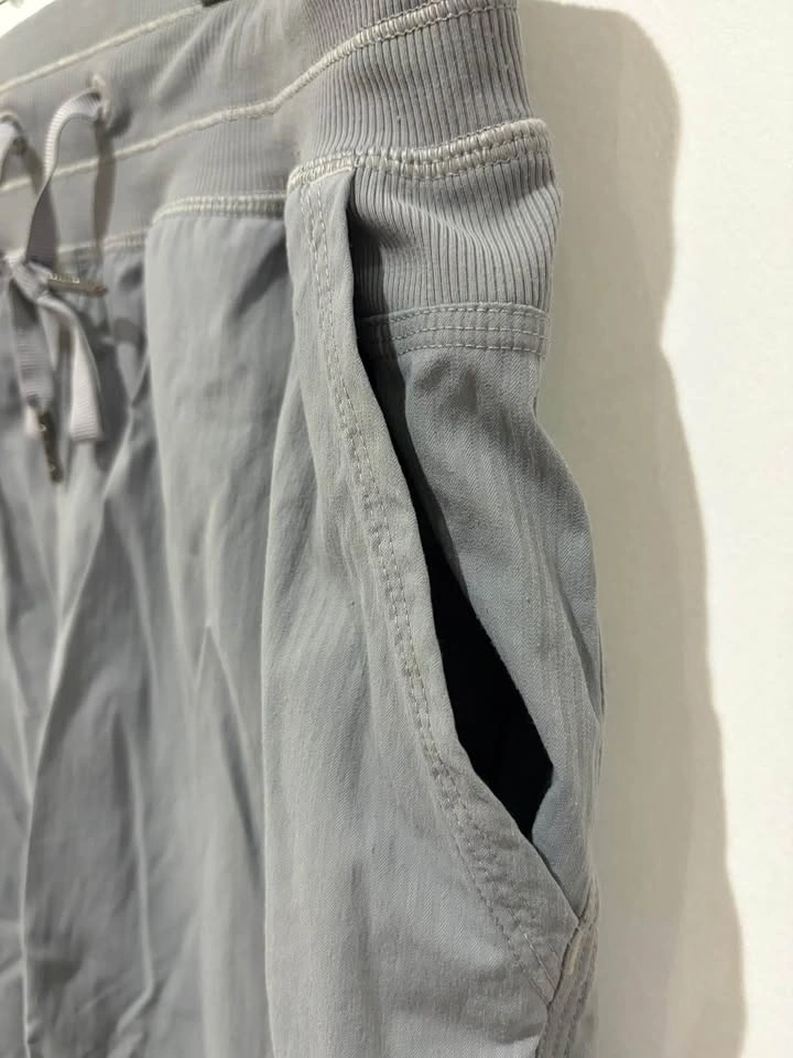 Lululemon Cropped Pants - photo 5