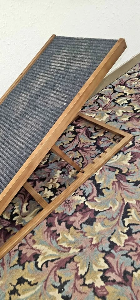 Adjustable Wood Carpet Pet Ramp Dog Cat