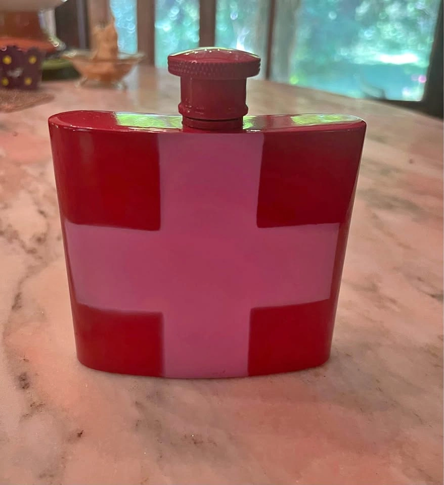 VINTAGE PYLONES SWISS ARMY HIP FLASK - NEVER USED!