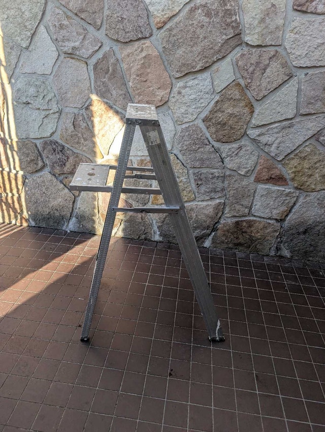 Thetford 3-Step Ladder - photo 3