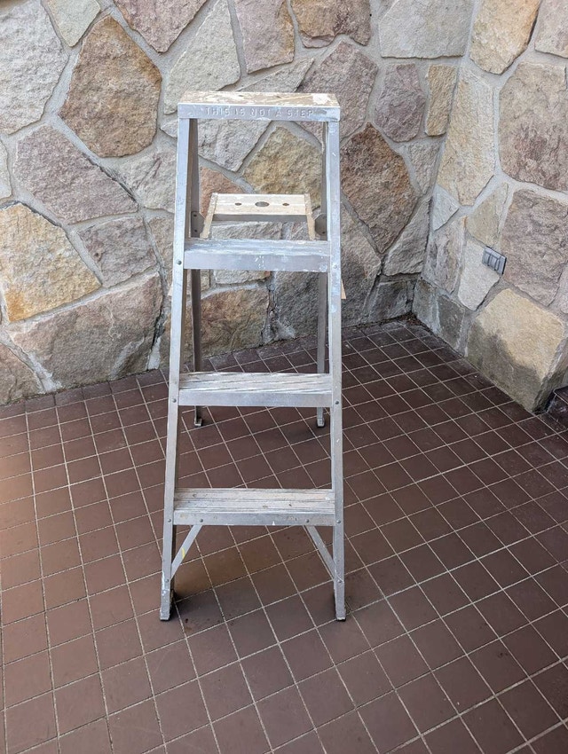 Thetford 3-Step Ladder - photo 4
