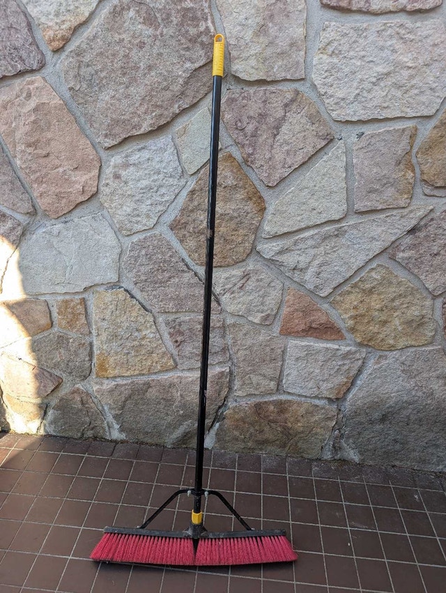 Push Broom - photo 2