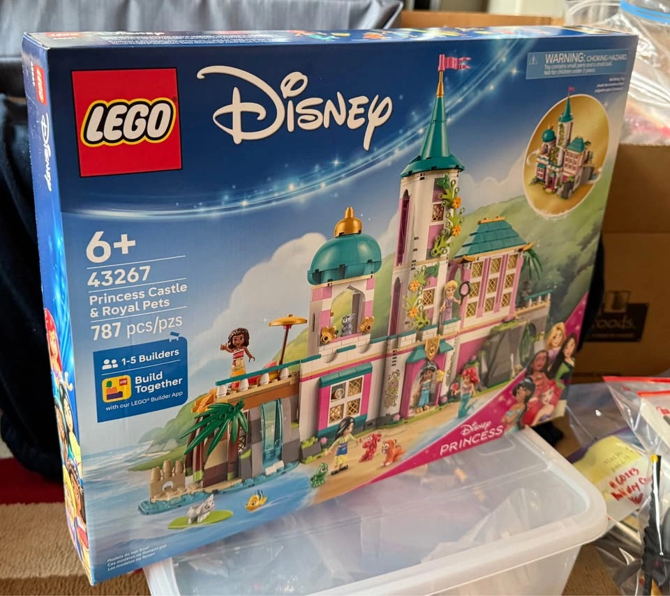 Disney Princess Castle and Royal Pets (LEGO 43267) - photo 3
