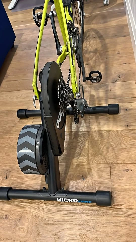 Wahoo KICKR CORE - Bike Trainer