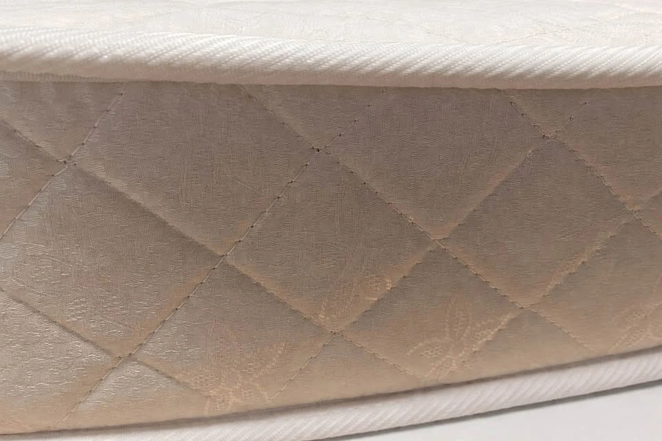Queen Size Spring Mattress - photo 2