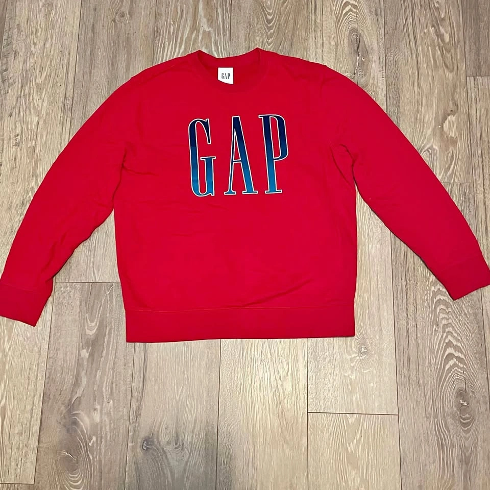 Gap Gradient Logo Crewneck Red Size Large