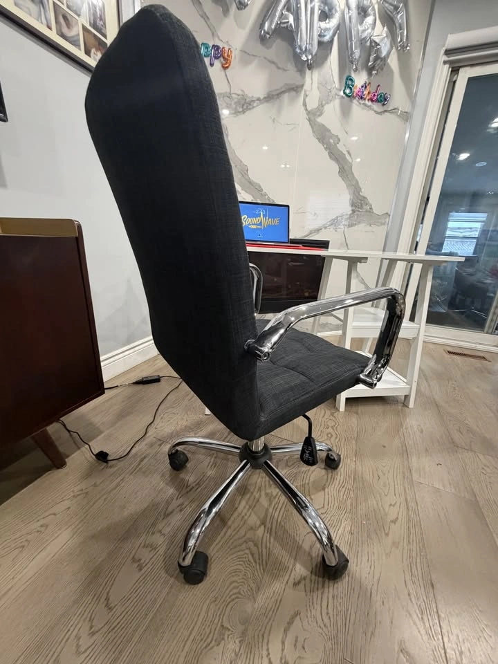 Grey Fabric Office Chair with Armrests – Adjustable Height - photo 4
