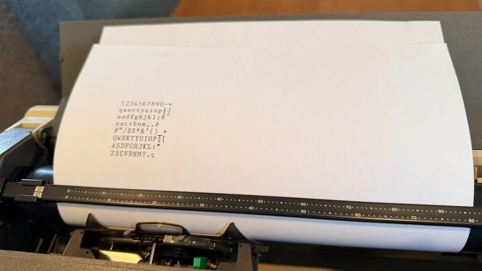 Brother Student-Riter II Typewriter - photo 5