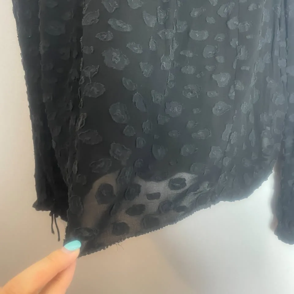 Aritzia Wilfred Lourdes Blouse XS image indicator(3)