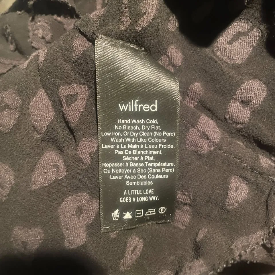 Aritzia Wilfred Lourdes Blouse XS image indicator(4)