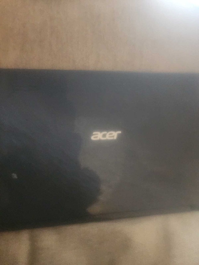 Acer Aspire Laptop - 6GB RAM / 1TB HDD / AMD A6 - photo 3