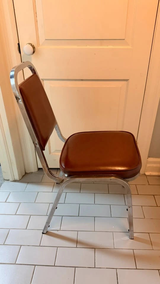 Chairs for Sale! - photo 3