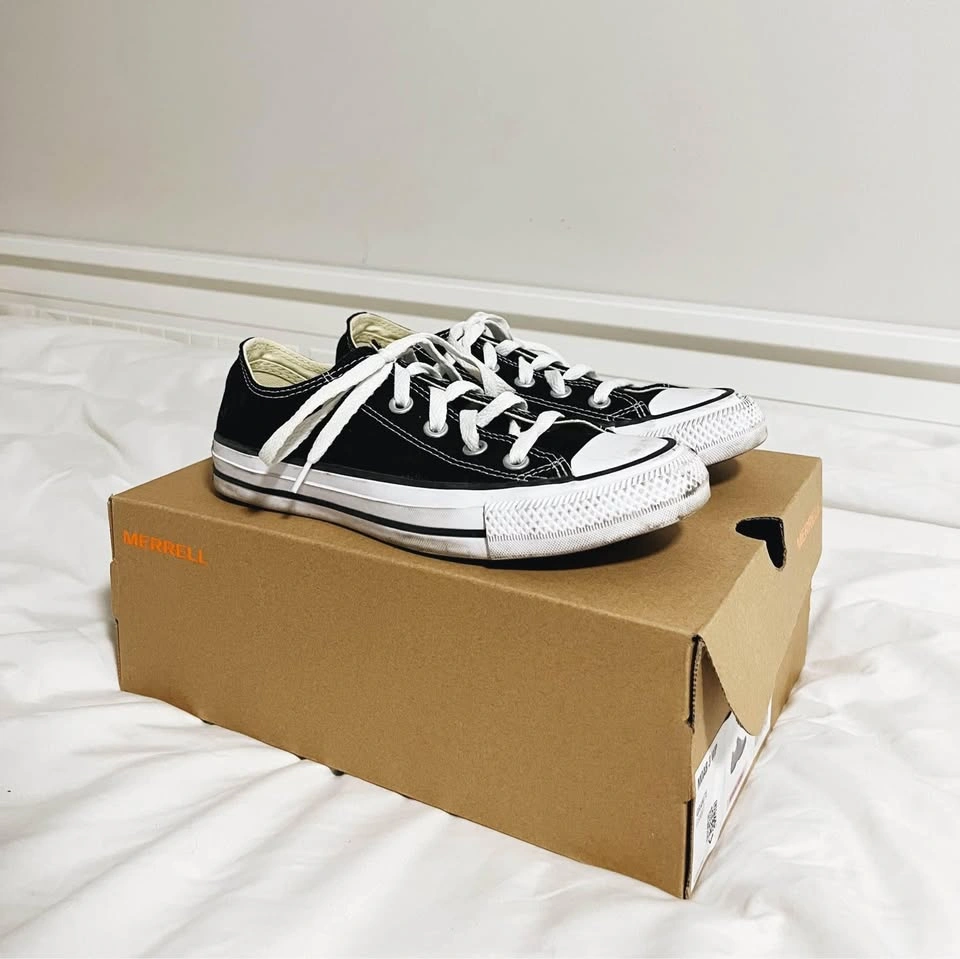 Converse Chuck Taylor All Star Low Tops - photo 2