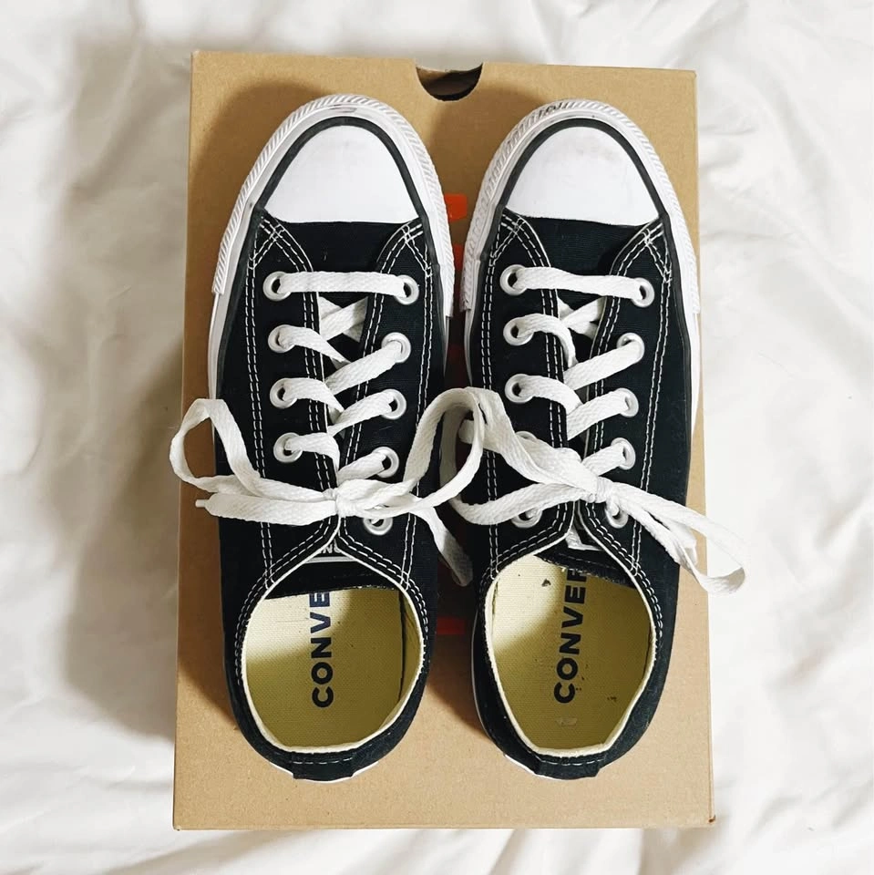 Converse Chuck Taylor All Star Low Tops - photo 3
