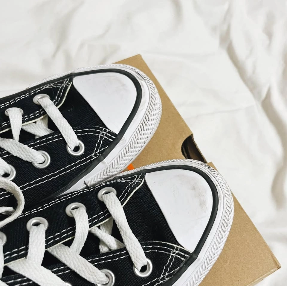 Converse Chuck Taylor All Star Low Tops - photo 5