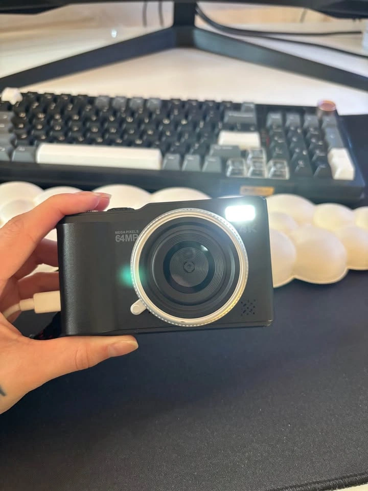 4K Digital Camera 64MP w/ SD Card - photo 5