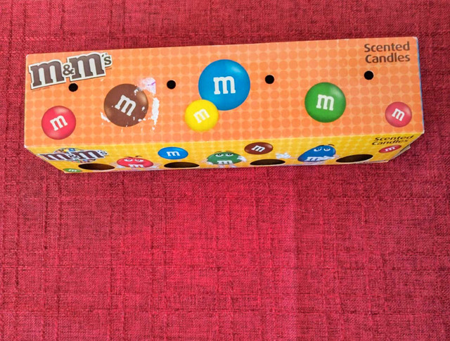 Scented M&M's Candle & Glass Holder - New & Boxed - photo 2