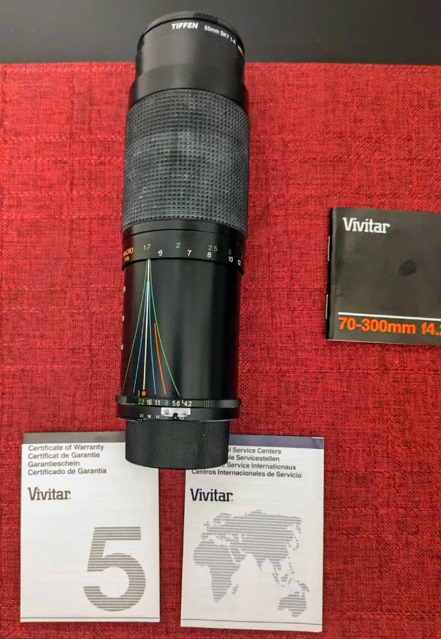 Vivitar 70-300mm Lens Macro Focusing Zoom with Tiffen filter thumbnail