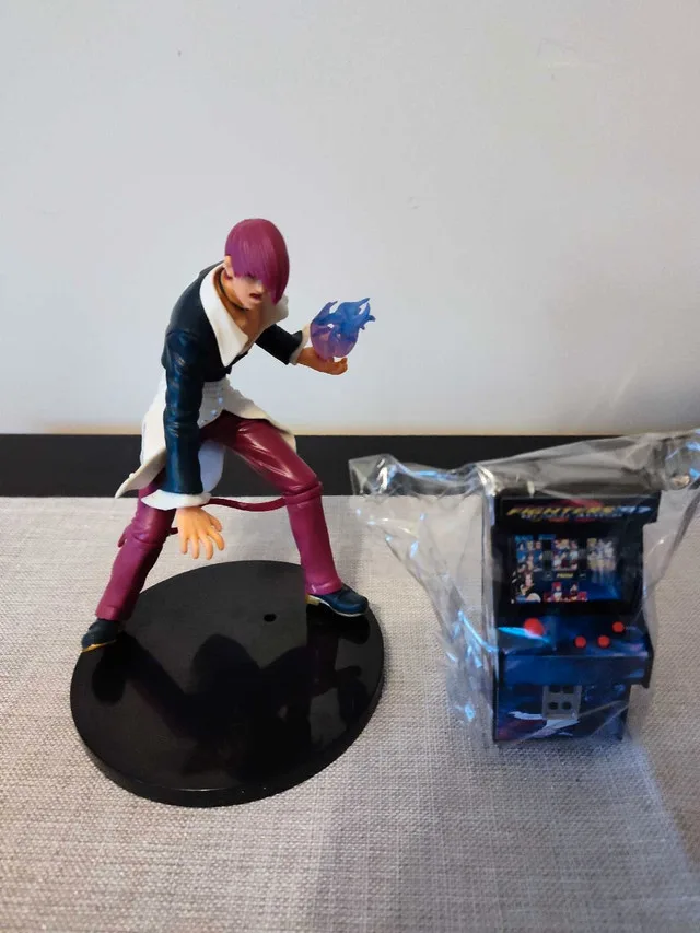 King of fighters Iori 7" figure & Brand new KOFs mini arcade thumbnail
