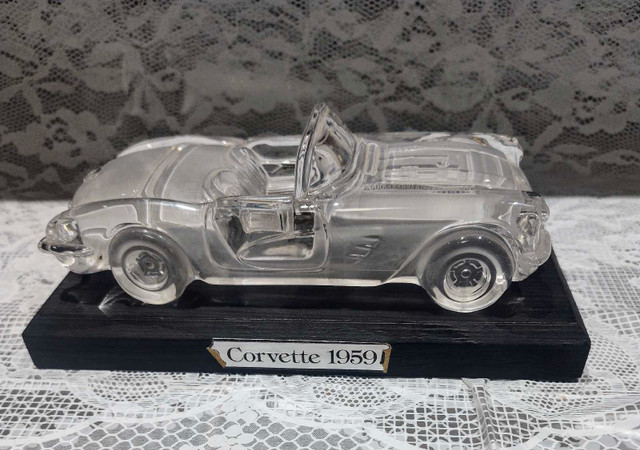 Vintage 1958 / 1959 Hofbauer Crystal Corvette - photo 5