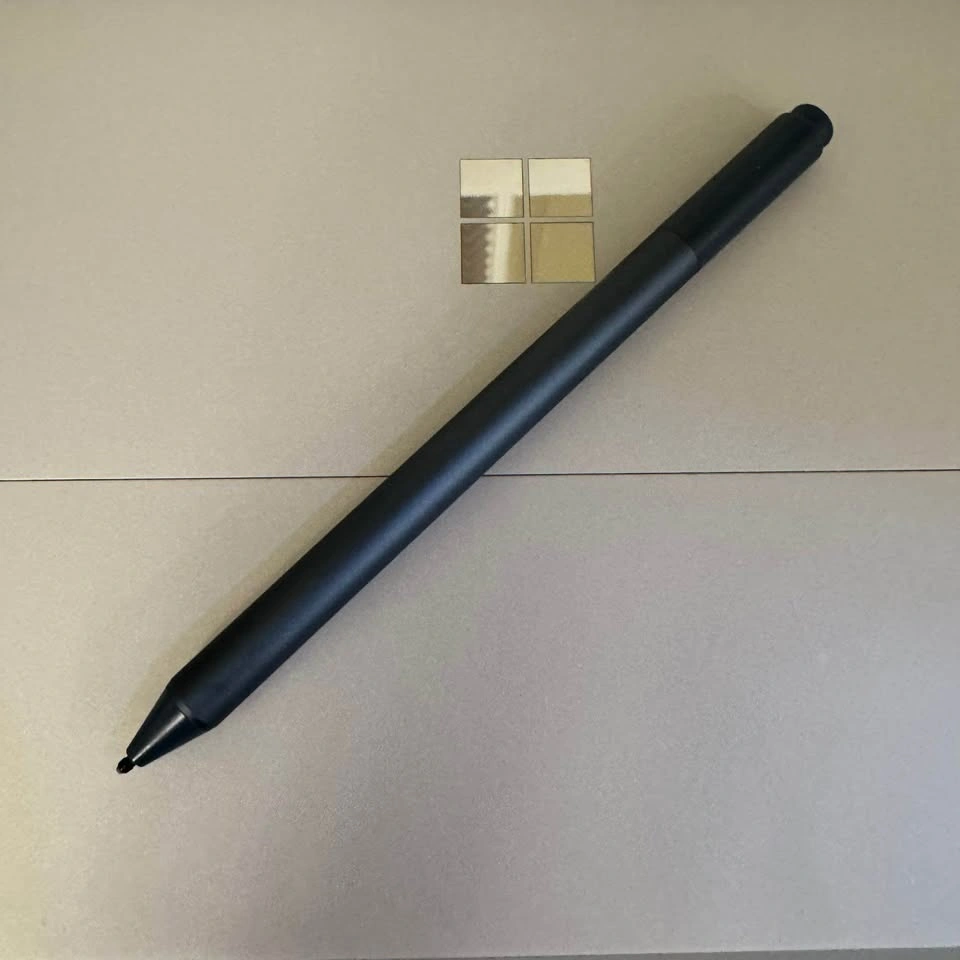 Microsoft Surface Go - Great Condition - photo 3