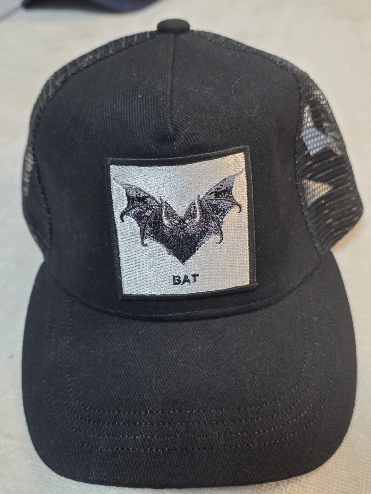 Bat Embroidered Baseball Cap Snapback Trucker Style Unisex Outdo - photo 2