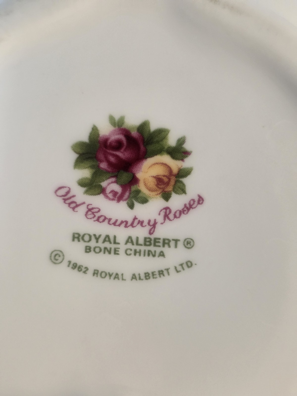 Royal Albert Old Country Roses Victorian Heart Trinket Box - photo 3