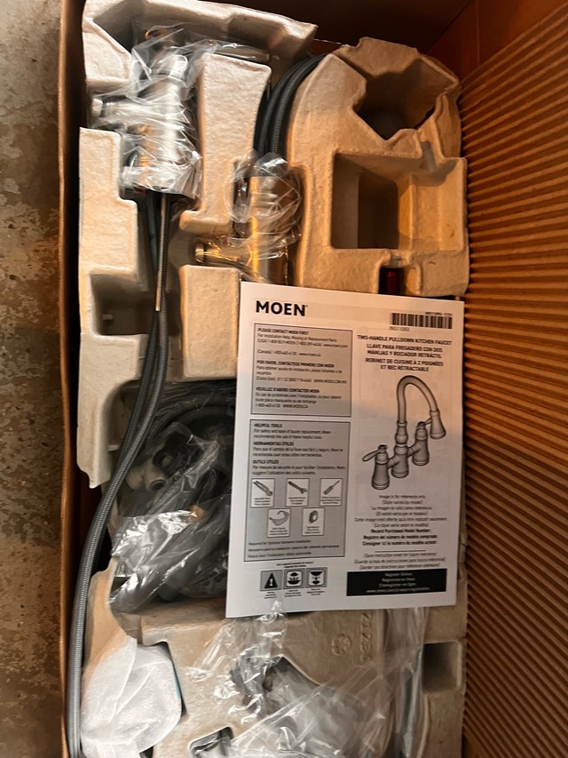 Moen Weymouth S73204SRS Spot Resist Stainless Kitchen Faucet - photo 3