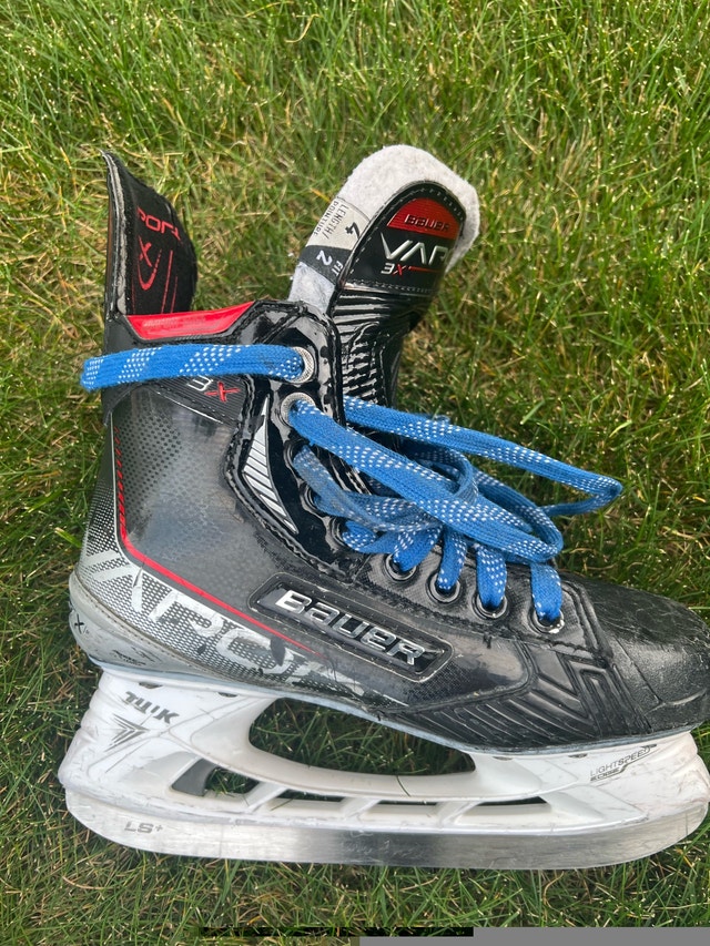 Bauer Vapor x3 fit 2 Hockey Skates Size 4 - photo 2