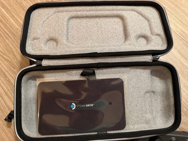 Steam Deck LCD 512GB + Dock + dbrand Kill Switch Case - photo 3