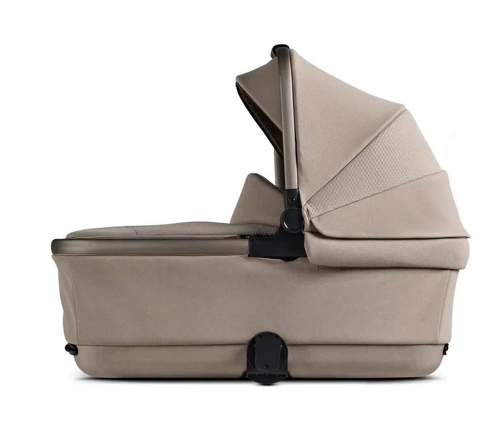 Silver Cross Reef 2 First Bed Folding Bassinet