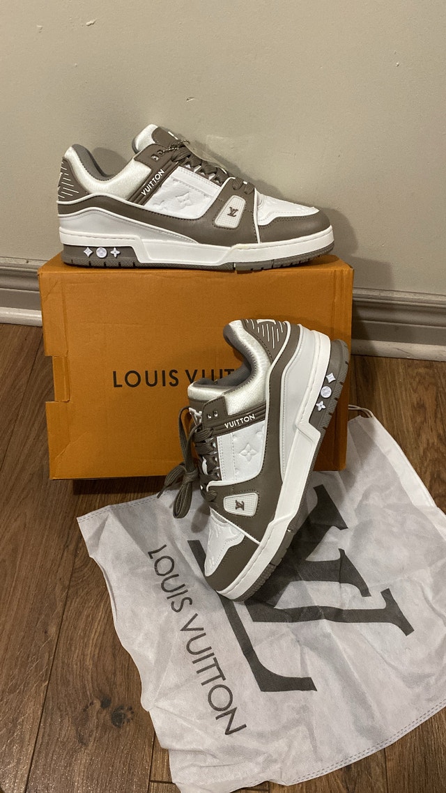 Louis Vuitton (LV) Bundle