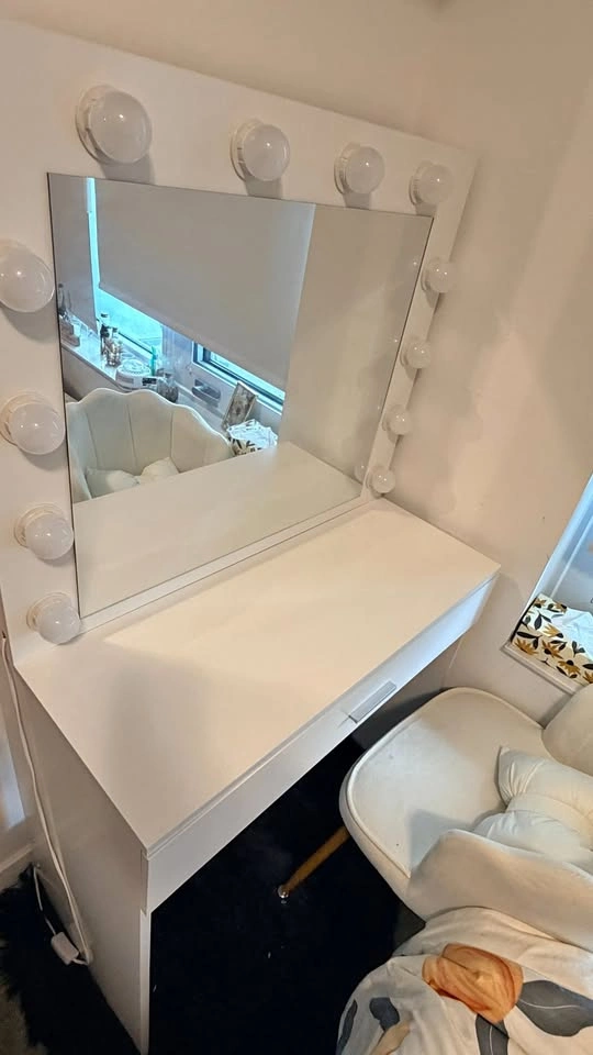 Make-Up Vanity for Sale