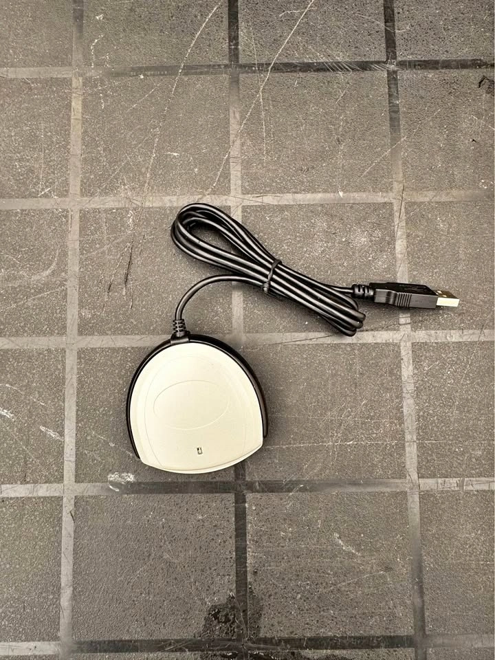 Square Contactless Chip Reader