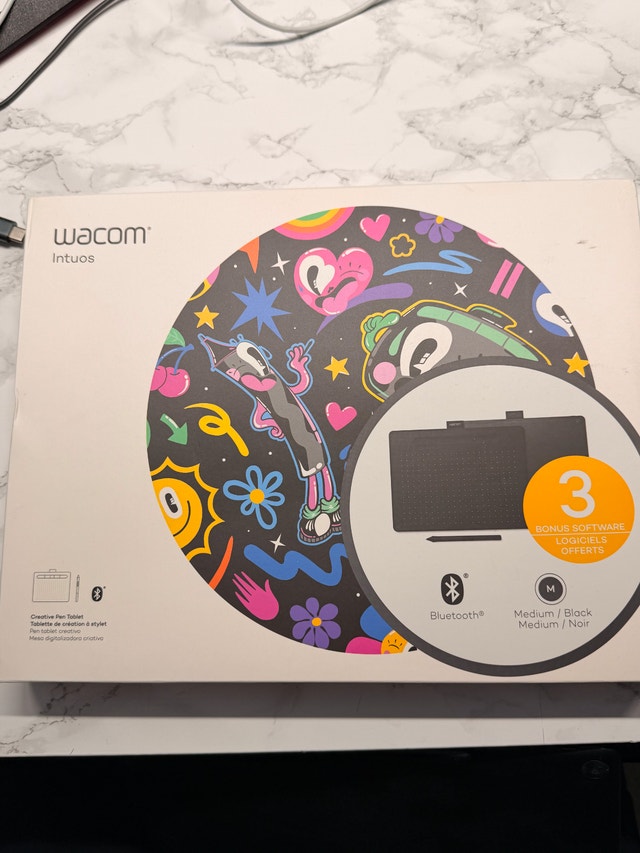 Wacom Intuos Medium Bluetooth Graphics Drawing Tablet