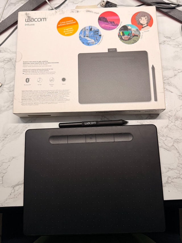 Wacom Intuos Medium Bluetooth Graphics Drawing Tablet - photo 4